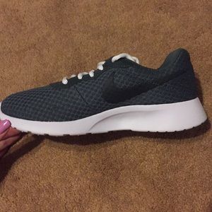 NEW Nike Shoes!